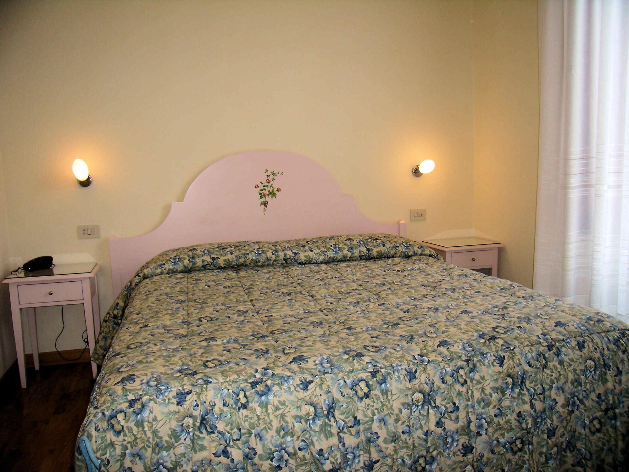 Hotel Savoia E Campana Montecatini Terme Bagian luar foto