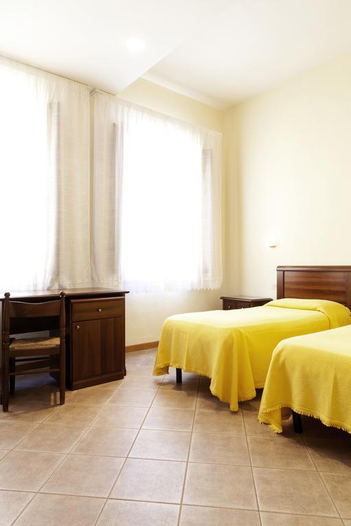 Hotel Savoia E Campana Montecatini Terme Ruang foto