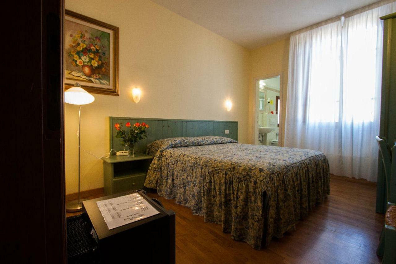 Hotel Savoia E Campana Montecatini Terme Bagian luar foto