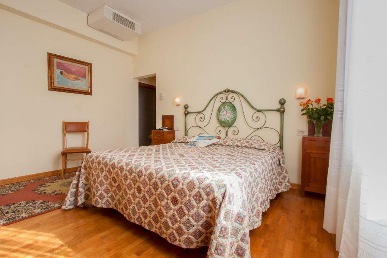 Hotel Savoia E Campana Montecatini Terme Bagian luar foto